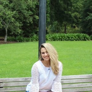 Meet your Posher, Brooke